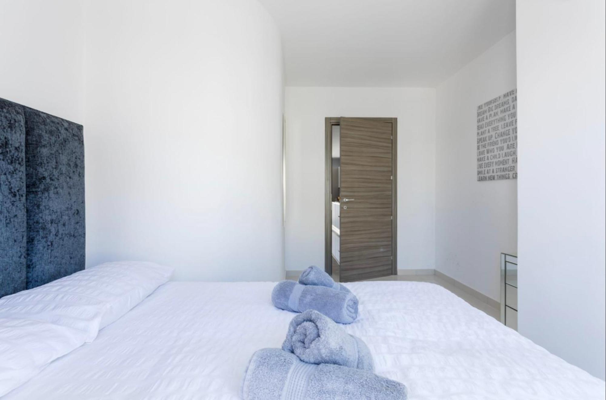 Saint Julian - Lovely Apartment With Terrace - Cityapartmentstay St. Julian's Exteriör bild